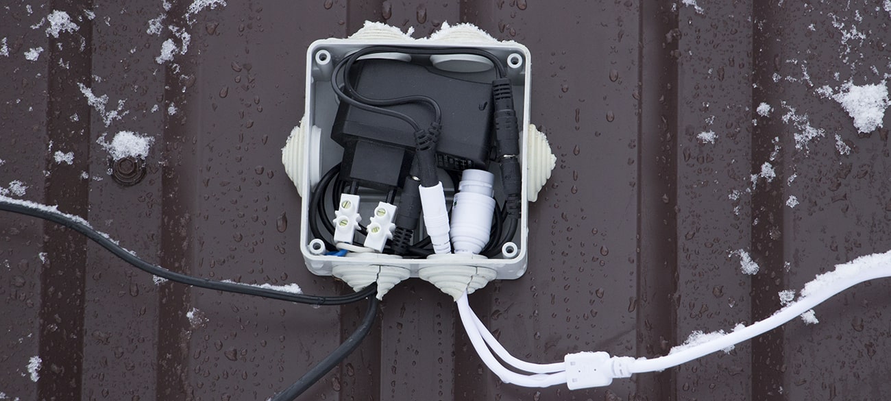 Монтажная коробка для разъёмов камеры видеонаблюдения