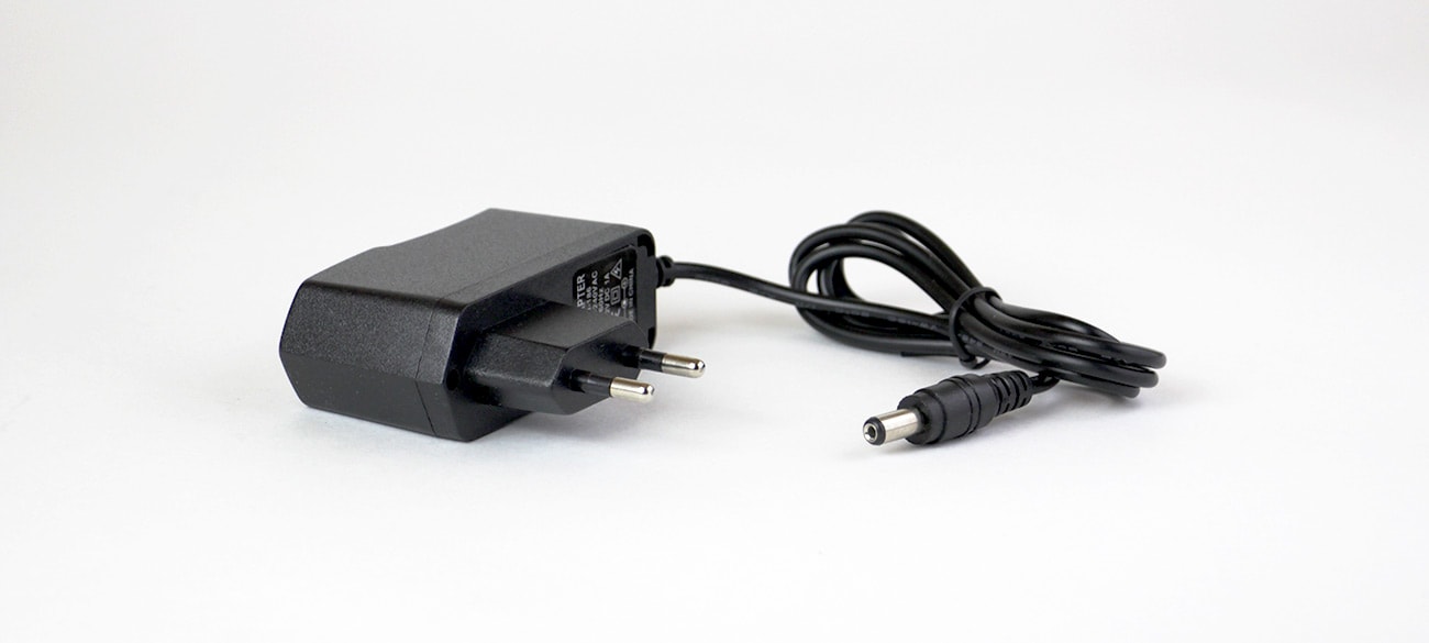 Адаптер питания IP-камеры